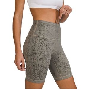 Lululemon Wunder Train High-Rise Short 8" Size 10 Thread Dye Rover Black